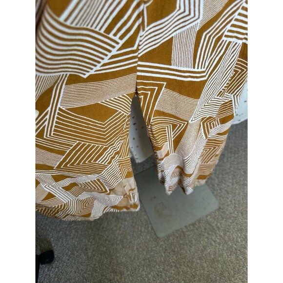 Ava Sky Women's Geometric On Off Shoulder Smocked Waist Wide Leg Midi Jumpsuit M - Picture 3 of 5